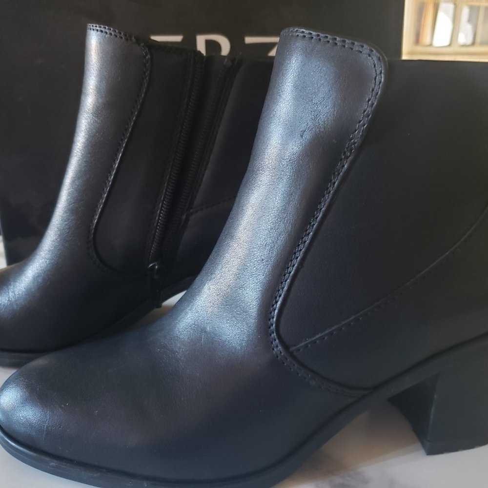 Naturalizer Leather boots